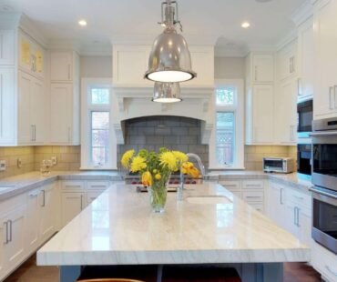 What Makes a Real Estate Photograph Feel Expensive?
